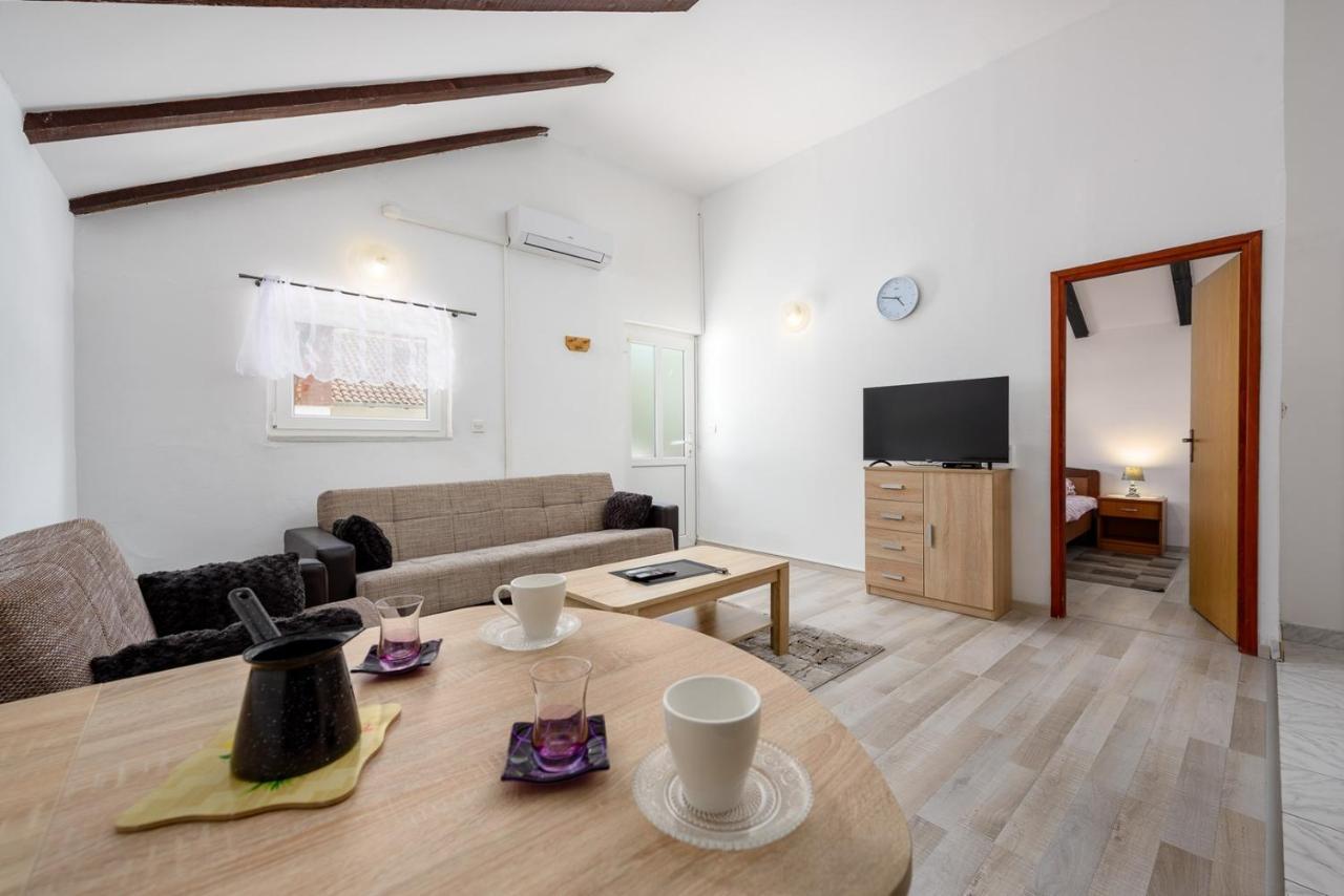 Amore House With Apartment Umag Exterior foto